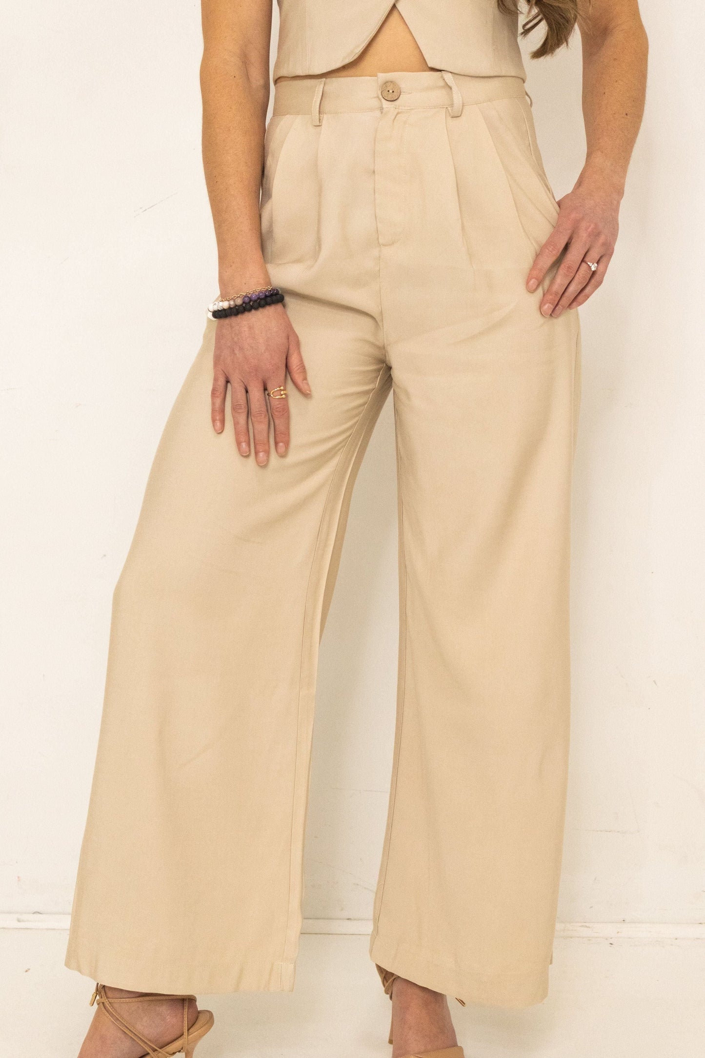 Mia Trouser Stone | Swank Boutique