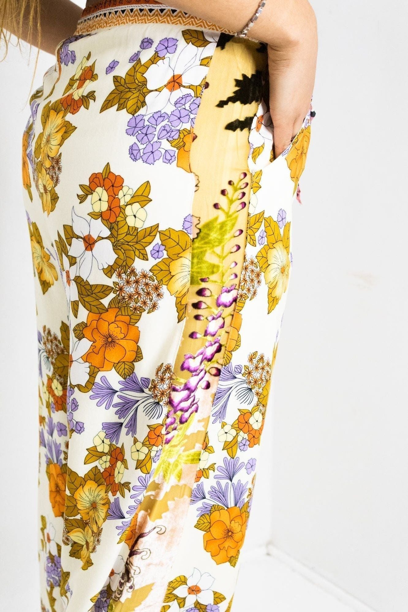 Golden Aurela Pants | Swank Boutique