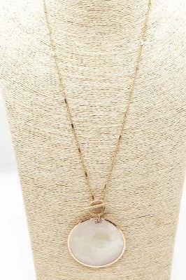 Round Shell Pendant | Swank Boutique