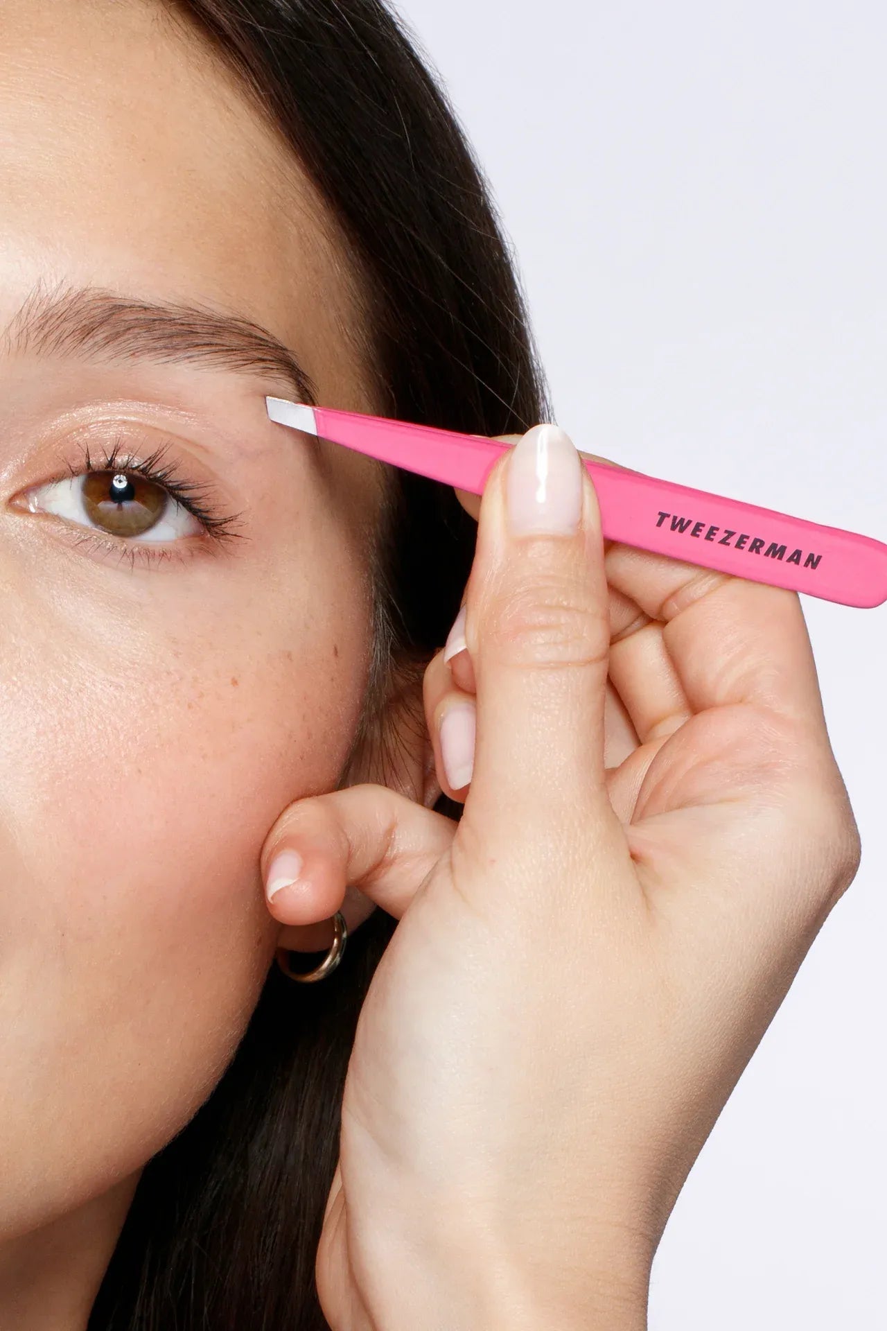 Pretty in Pink Slant Tweezers | Swank Boutique