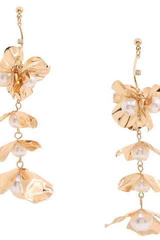 Pearl Flower Dangle Earrings | Swank Boutique