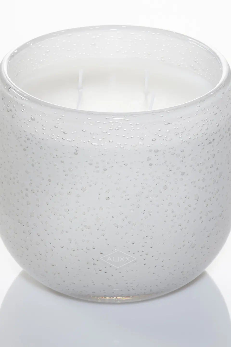 Heure du The Ballon White - Medium Candle | Swank Boutique