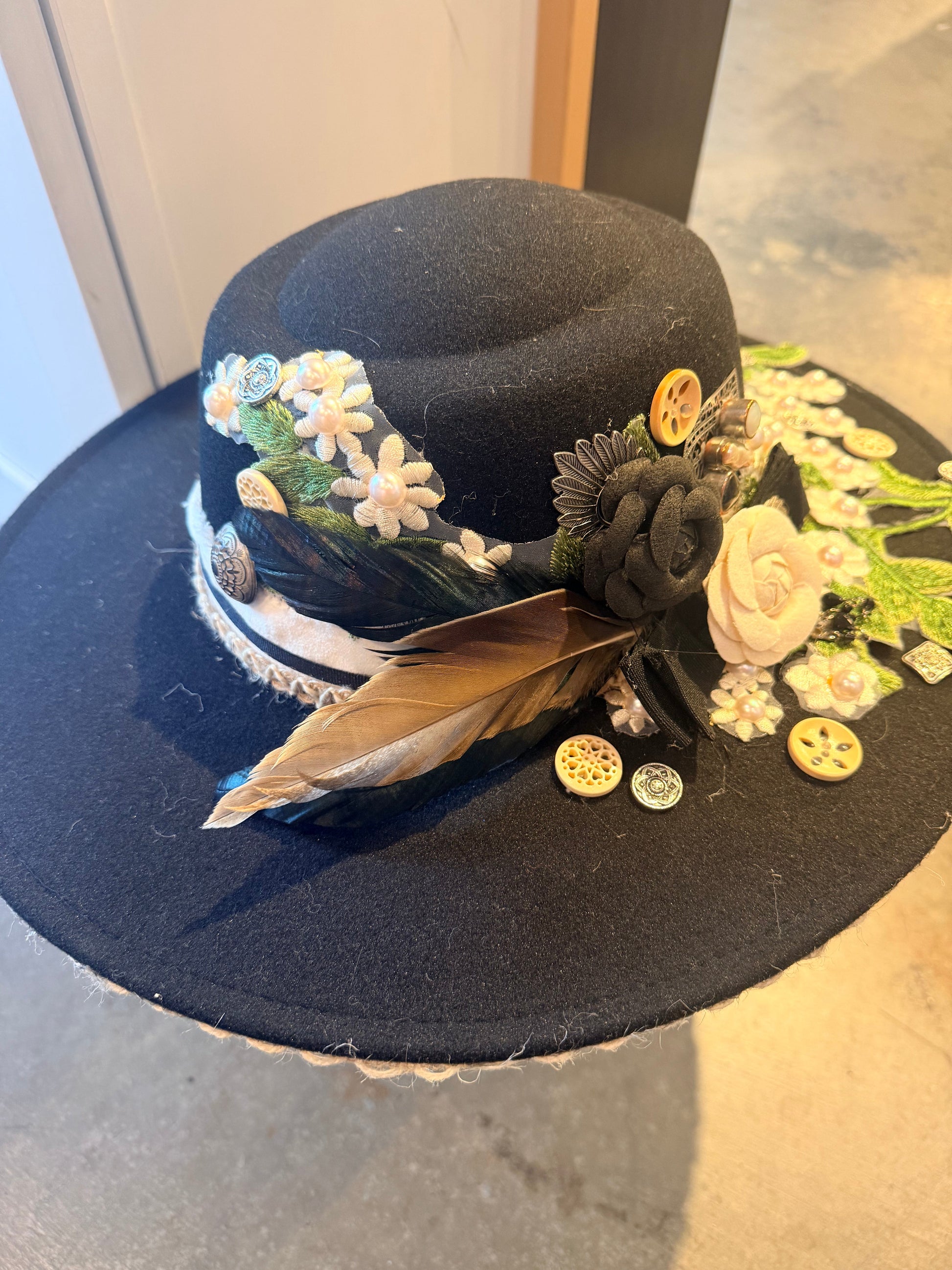 Embellished Hat - Beige Flowers (Copy) | Swank Boutique