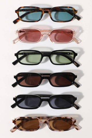 Classic Oval Shaped Fashion Sunglasses | Swank Boutique