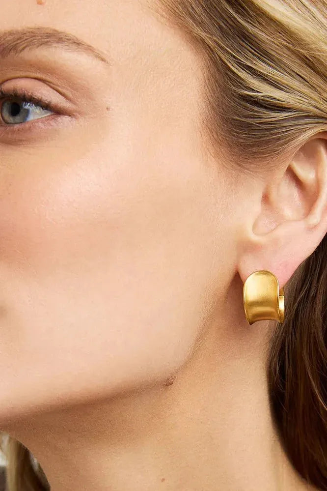 Sol Huggie Hoops - Gold | Swank Boutique