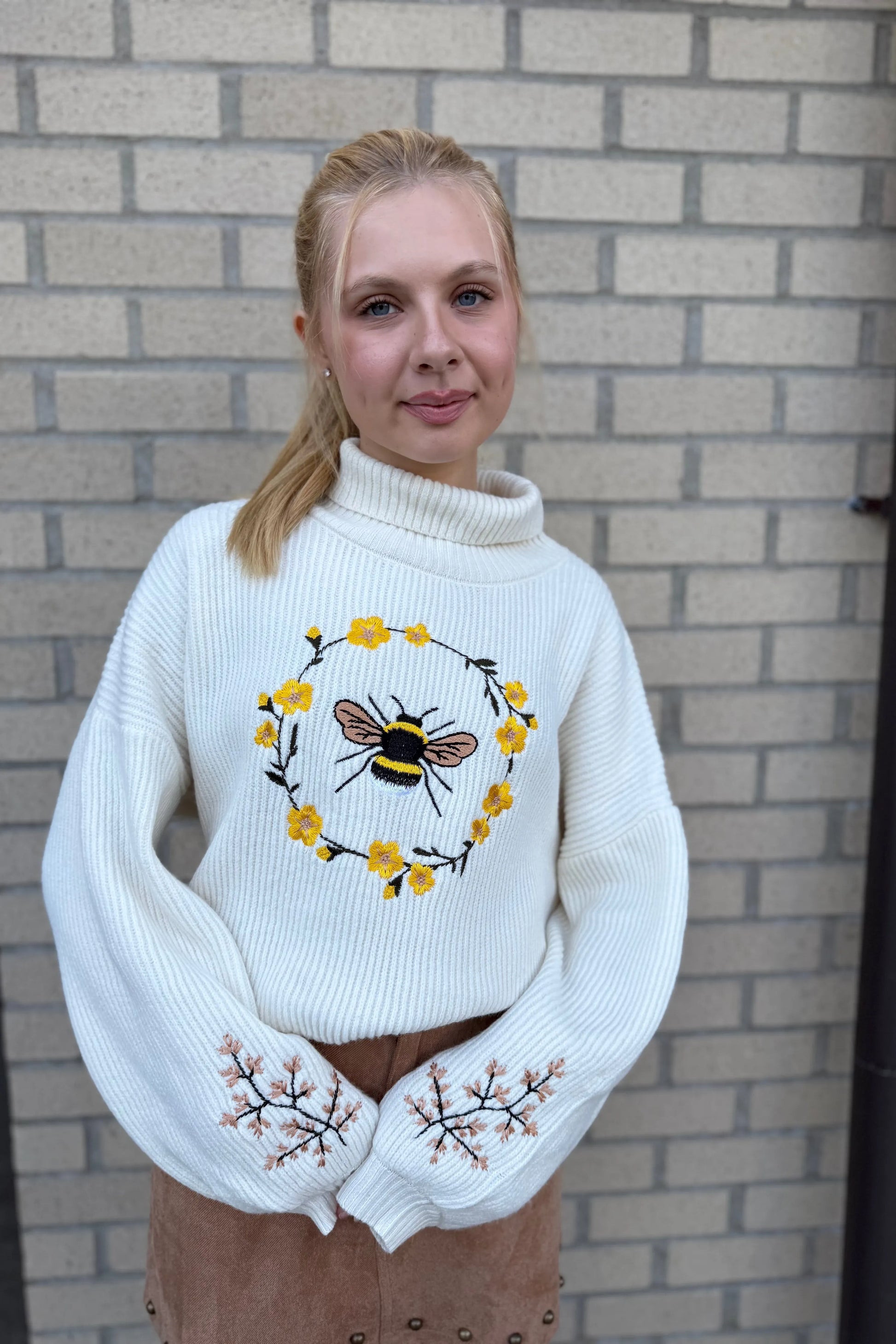 Queen Bee Sweater | Swank Boutique