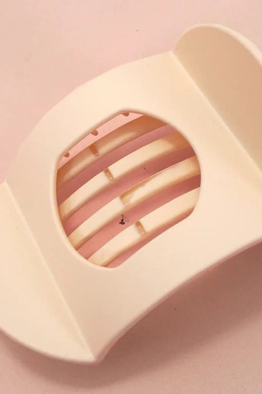 Jumbo Flat Lay Hair Claw - Taupe (Copy) | Swank Boutique