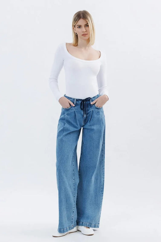 Hartwell Pleated Jeans | Swank Boutique