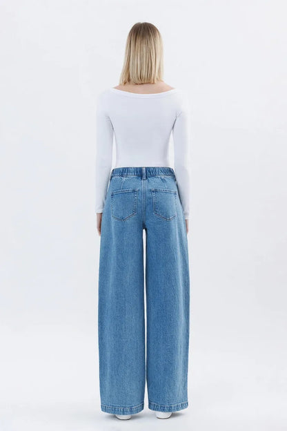 Hartwell Pleated Jeans | Swank Boutique