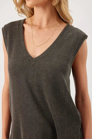 Kalina Charcoal Top | Swank Boutique