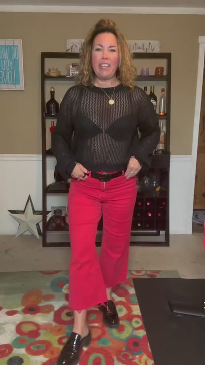 Red Wide Crop